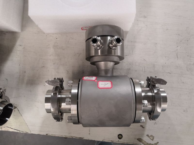 SS304 Body material electromagnetic flow meter